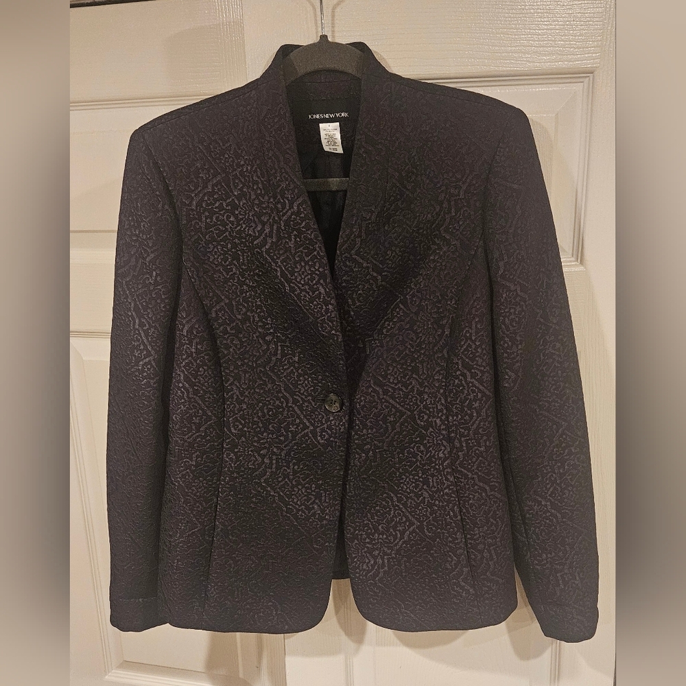Jones New York Textured Single-Button Blazer